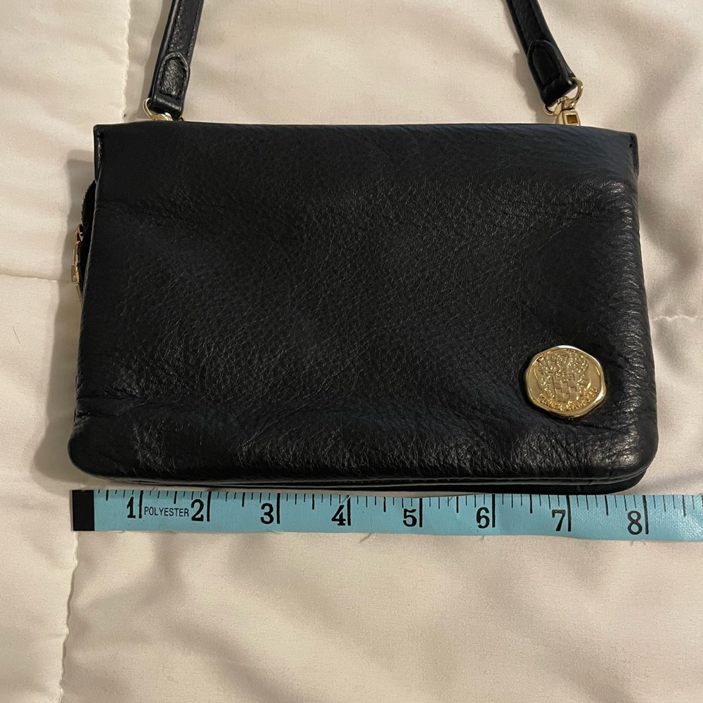 Elegant Black Leather Crossbody Bag - Picture 8 of 16
